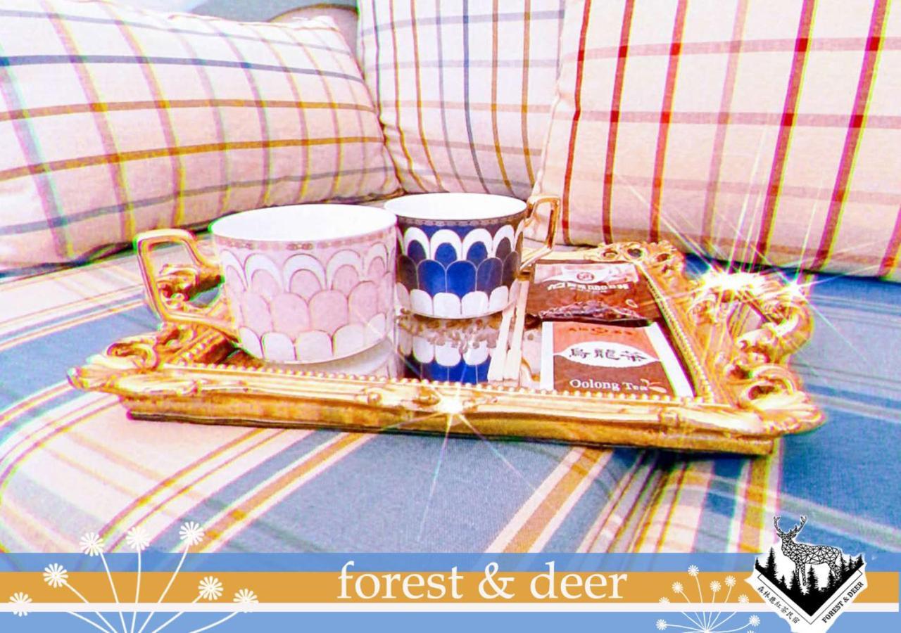 Forest Deer Black Tea Homestay Tainan Exteriör bild